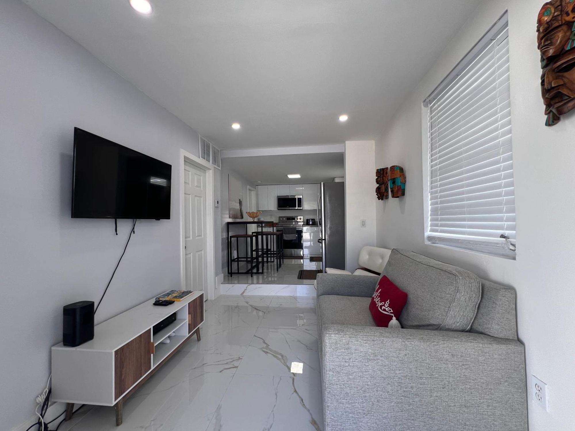 Charming Two Bedroom Apartment. Miami Eksteriør bilde